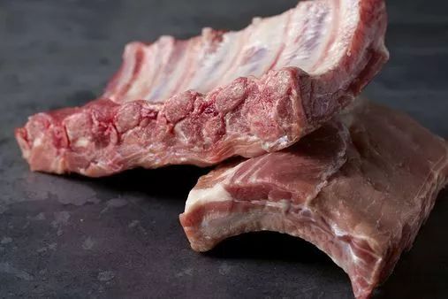 喝排骨汤补钙吗(排骨煲汤补钙吗)-硒宝网