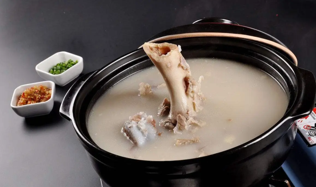喝大骨头汤补钙吗（吃骨头汤补钙）-硒宝网