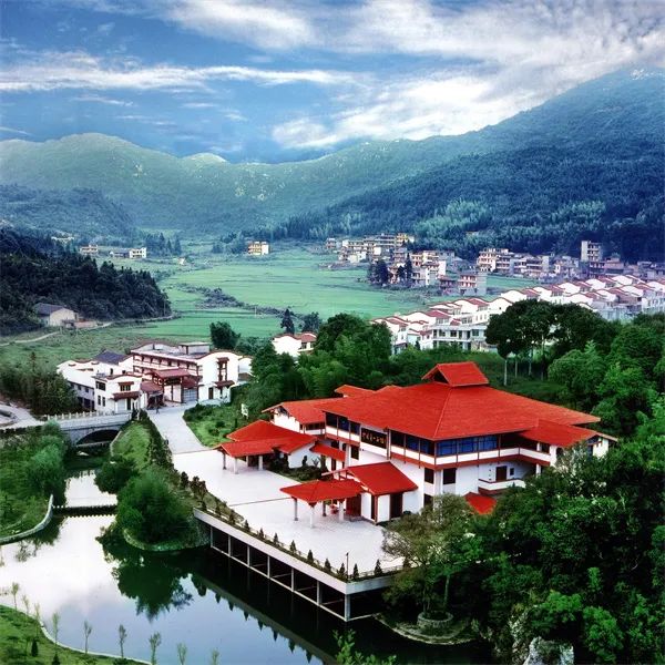 富硒农产品基地航拍(富硒基地简介)-硒宝网