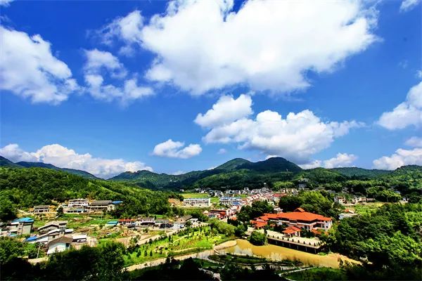 富硒农产品基地航拍(富硒基地简介)-硒宝网