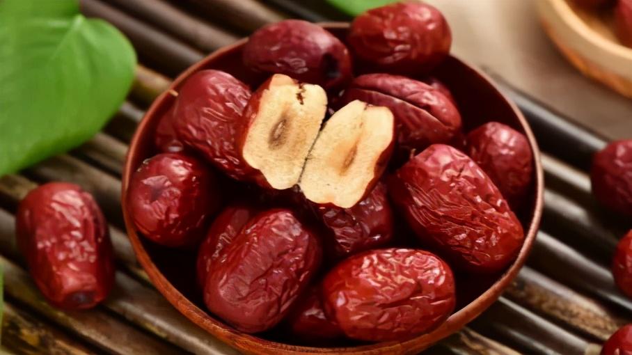 什么食物补铁(食物补铁补血什么最快)-硒宝网