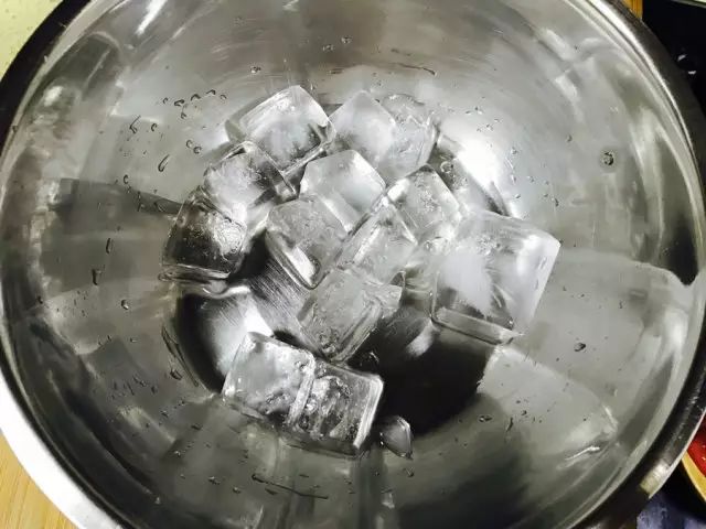 宝宝吃什么食物补钙（宝宝吃补钙的食物）-硒宝网