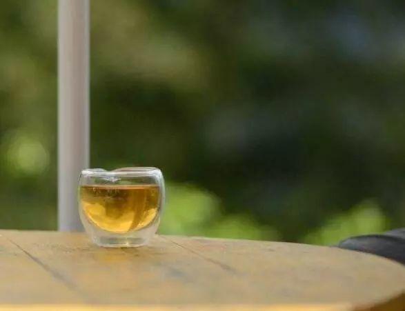 富硒老白茶是什么茶（老茶白茶富硒是什么味道）-硒宝网