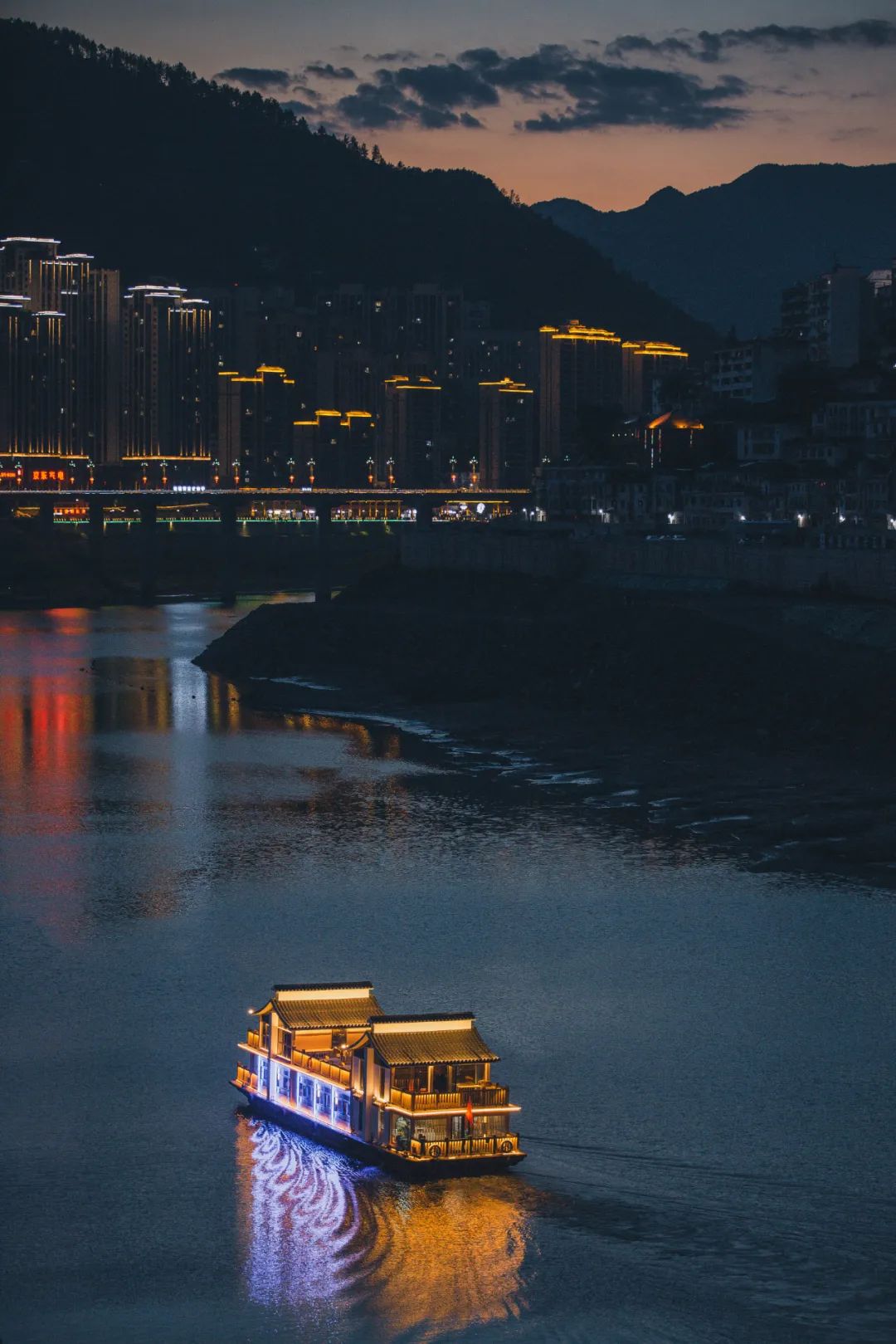 茶香醉人紫阳富硒茶（紫阳富硒茶多少钱一斤）-硒宝网