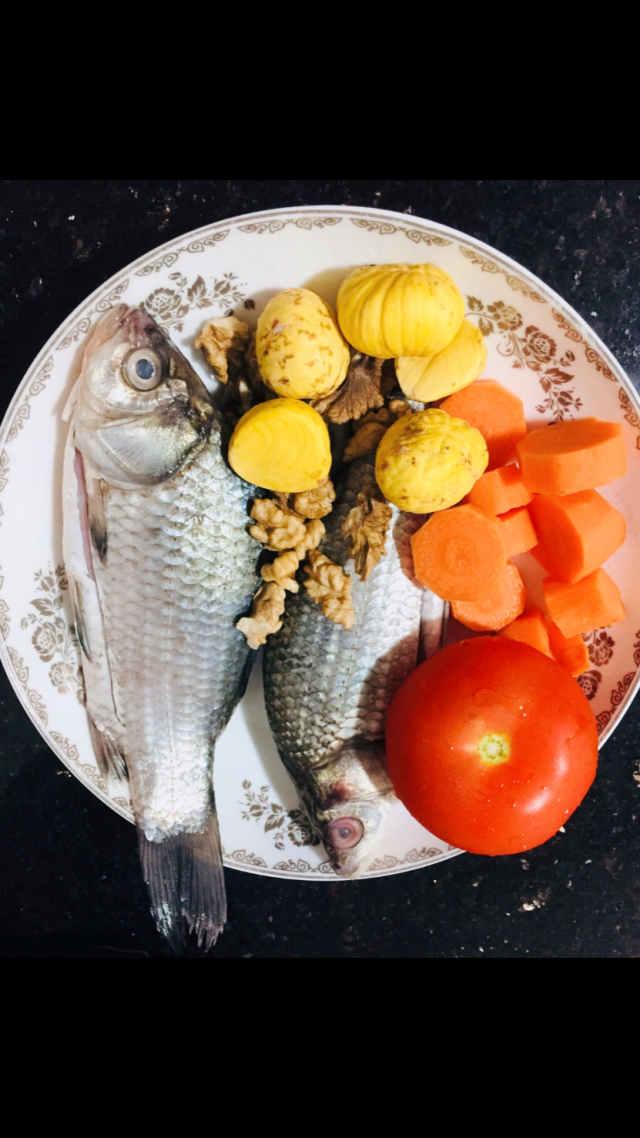 吃鱼骨头能补钙吗（鱼骨能补钙吗）-硒宝网