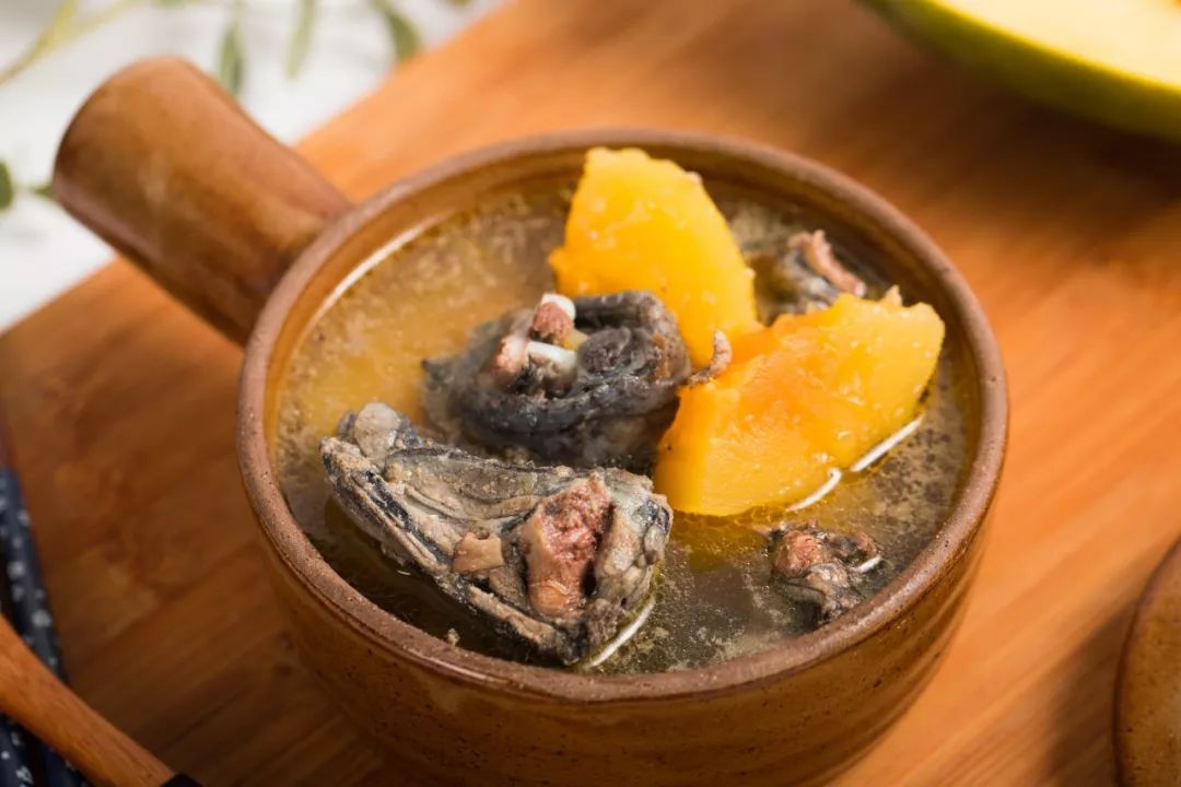 补铁等于补血吗(补血跟补铁有什么区别)-硒宝网