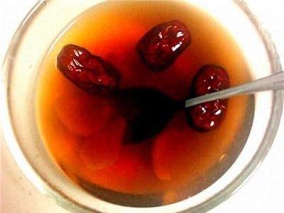 女性补铁吃什么（女性吃补铁片的好处）-硒宝网