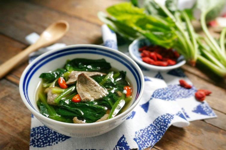 女性补铁吃什么（女性吃补铁有什么好处）-硒宝网