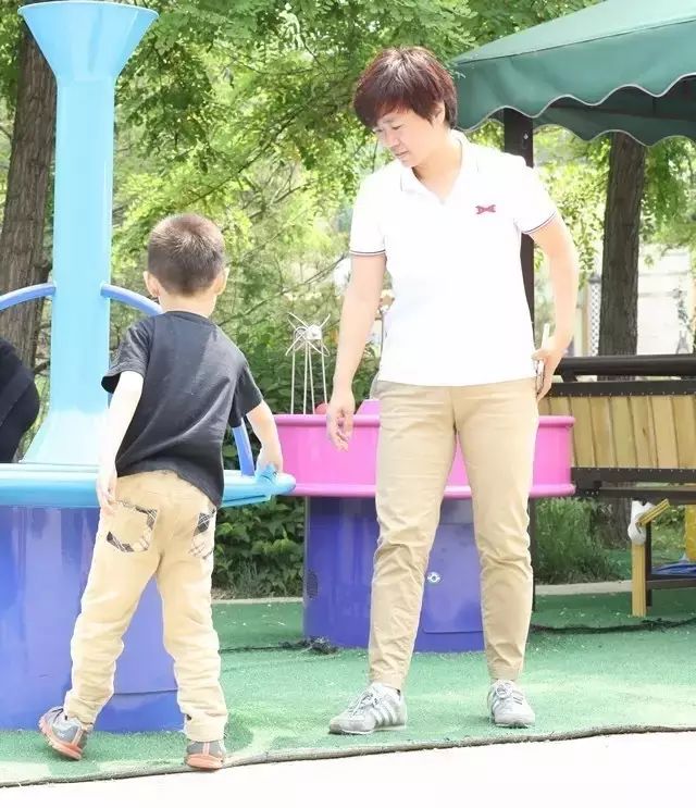 哺乳期补钙吃哪个牌子(哺乳期补钙片)-硒宝网