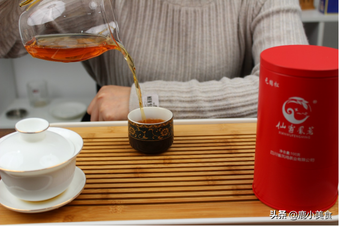 富硒茶和红茶哪个好(红茶茶富硒好喝吗)-硒宝网