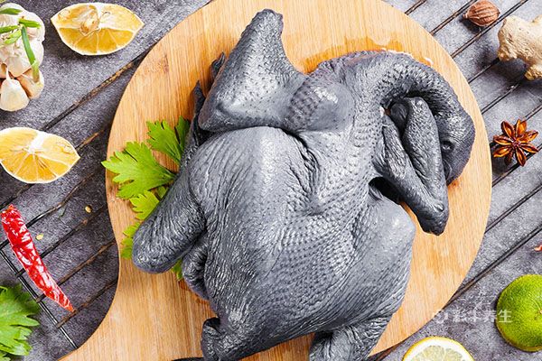 身体缺少微量元素吃什么（缺少微量元素吃身体乳有用吗）-硒宝网