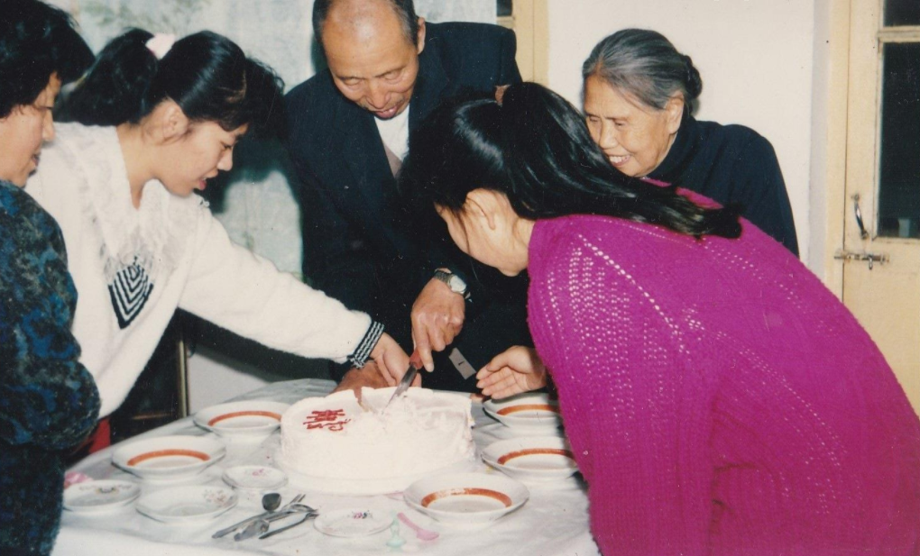 陕西安康富硒茶照片(陕西安康名茶)-硒宝网