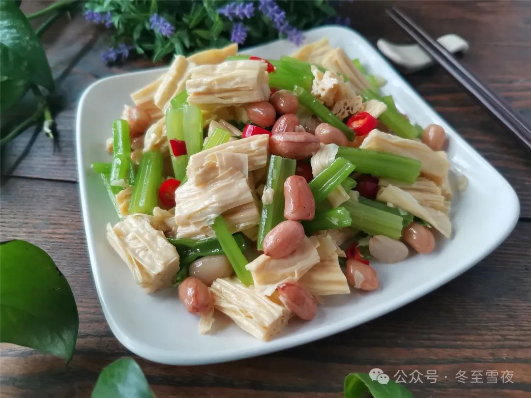 补钙吃什么（补钙吃维生素什么）-硒宝网