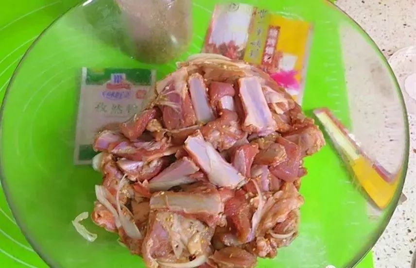 猪肉补钙吗(猪肉补钙还是牛肉补钙)-硒宝网