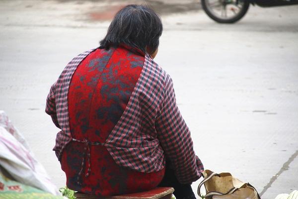 50岁以后怎样补钙最好(补钙以后身体会有什么变化)-硒宝网