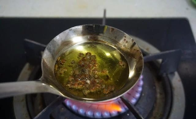 猪肝补铁还是补血(猪肝补铁)-硒宝网