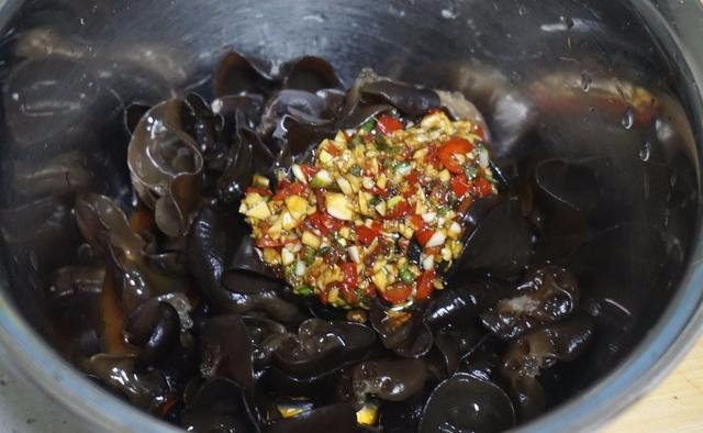 猪肝补铁还是补血(猪肝补铁)-硒宝网