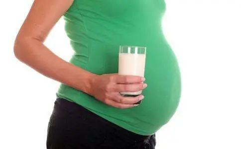 孕几周补钙（孕期补钙补到几周）-硒宝网