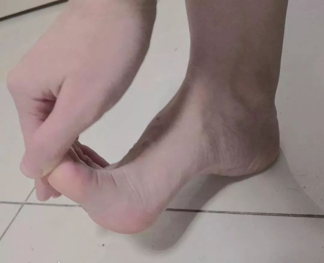 老年人腿抽筋吃什么钙片补钙最好(腿补钙抽筋老年吃钙片好吗)-硒宝网