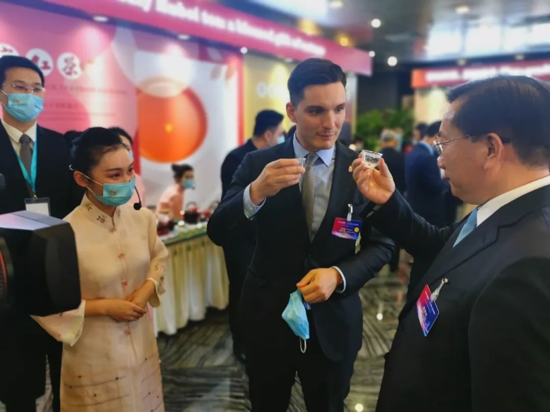 恩施富硒茶有什么用(恩施富硒茶口感如何)-硒宝网