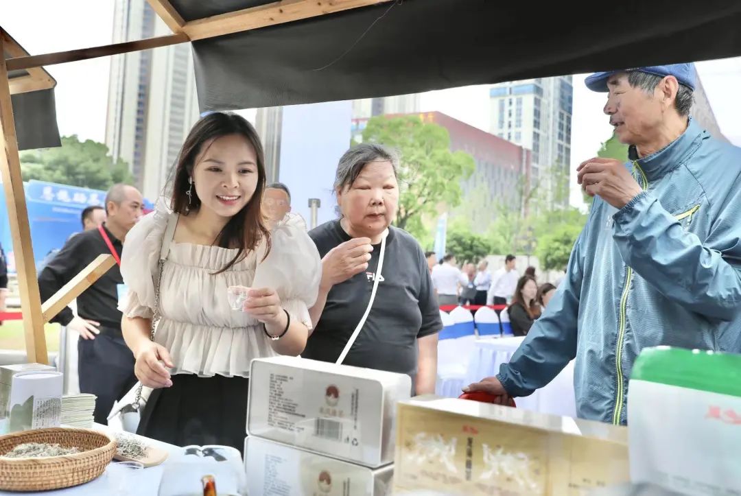 恩施富硒茶有什么用(恩施富硒茶口感如何)-硒宝网
