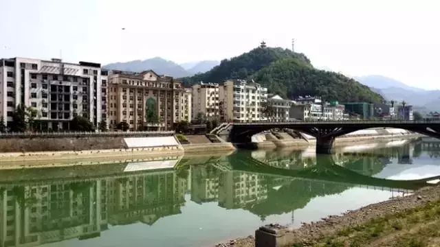 南宫山富硒茶怎么样(南宫山富硒茶礼盒价格)-硒宝网