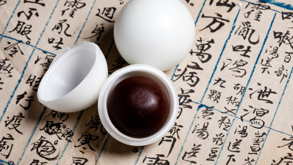 月经期可以吃补铁药吗（经期药吃补铁可以月经干净吗）-硒宝网