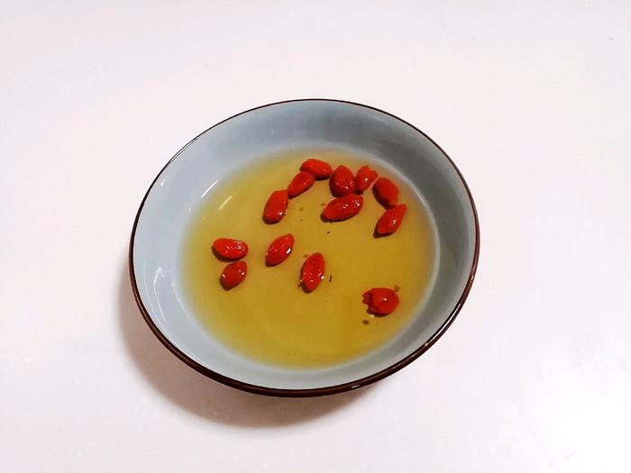 茄子补铁（缺铁性贫血吃茄子补铁吗）-硒宝网