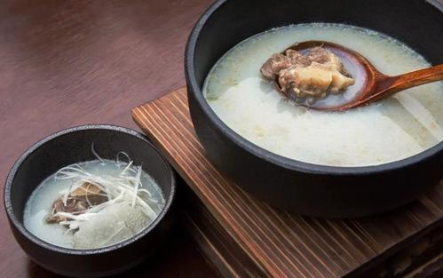 喝什么牛奶最补钙(喝牛奶能补钙是真的假的)-硒宝网