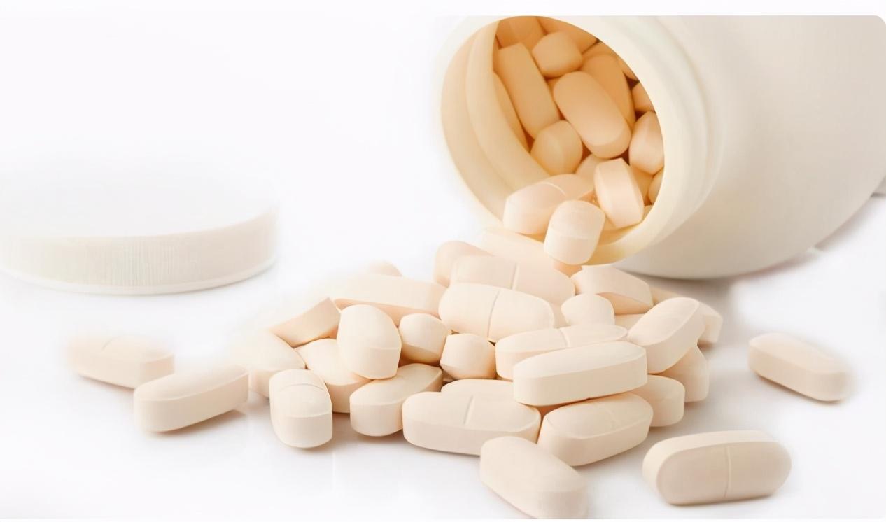 喝什么牛奶最补钙(喝牛奶补钙好还是吃钙片好)-硒宝网