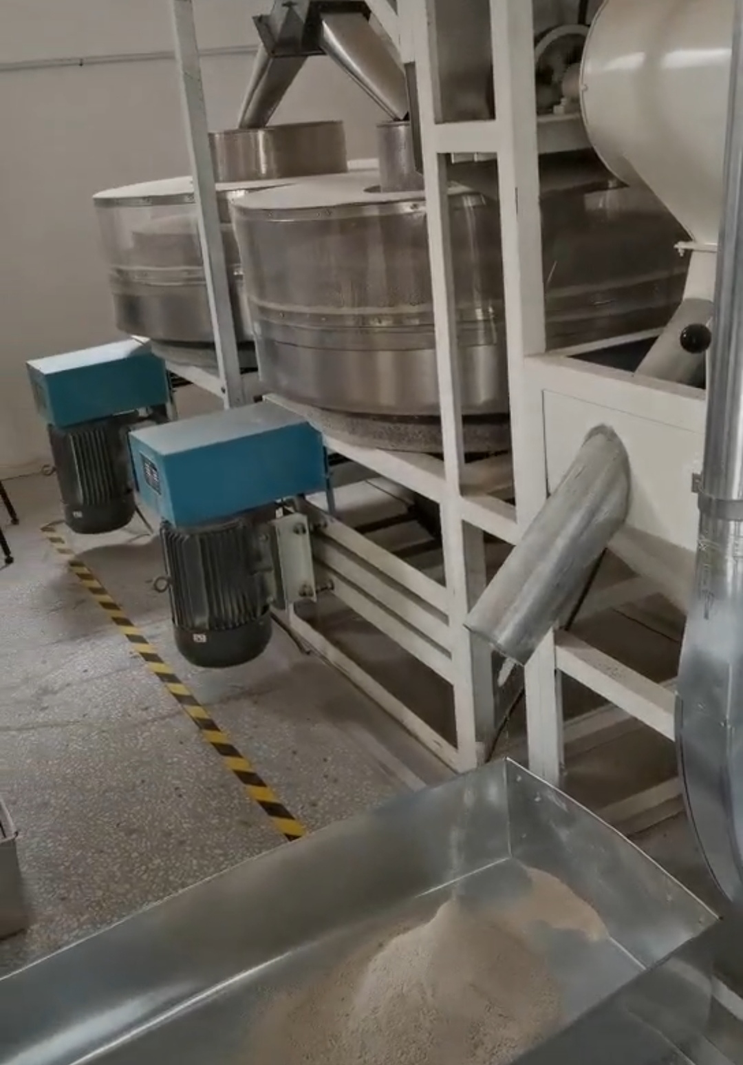 富硒面粉是全麦粉吗(面粉麦粉富硒是什么东西)-硒宝网