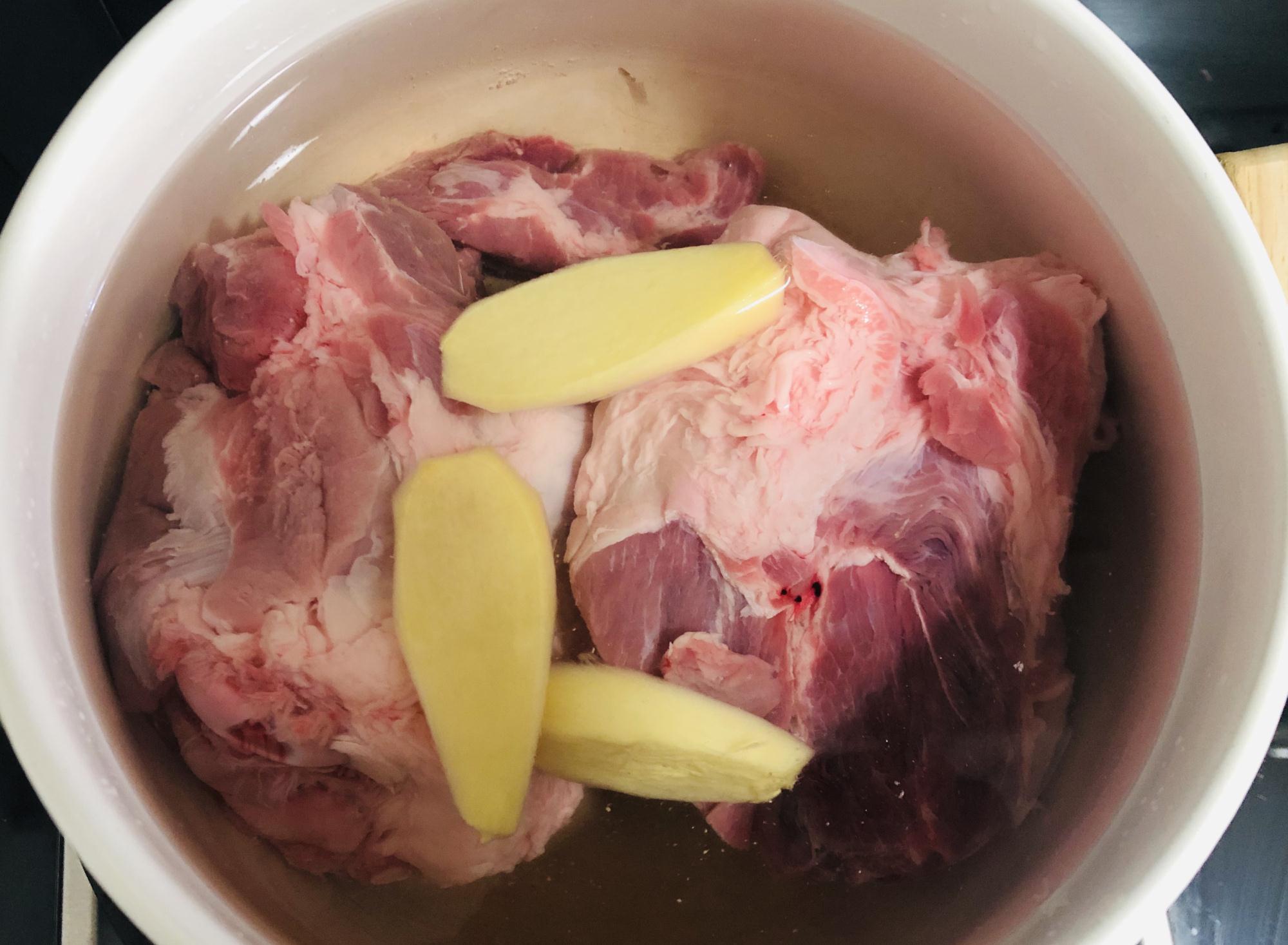 猪骨汤补钙吗(猪骨汤放什么材料补钙)-硒宝网