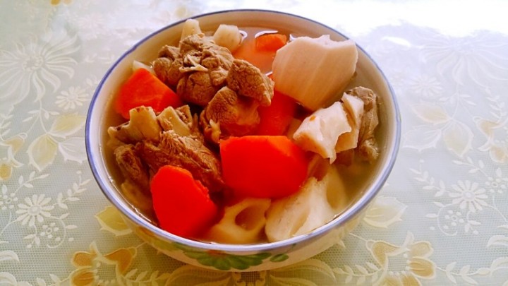 猪骨汤补钙吗（补钙猪骨汤的做法大全）-硒宝网