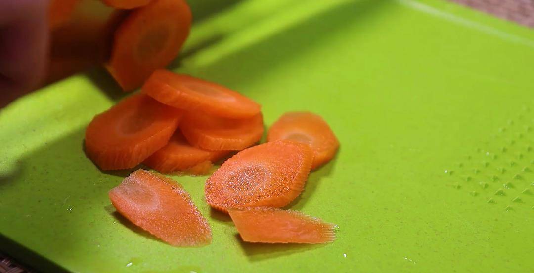 怀孕  补铁（怀孕补铁补钙要补到几个月）-硒宝网