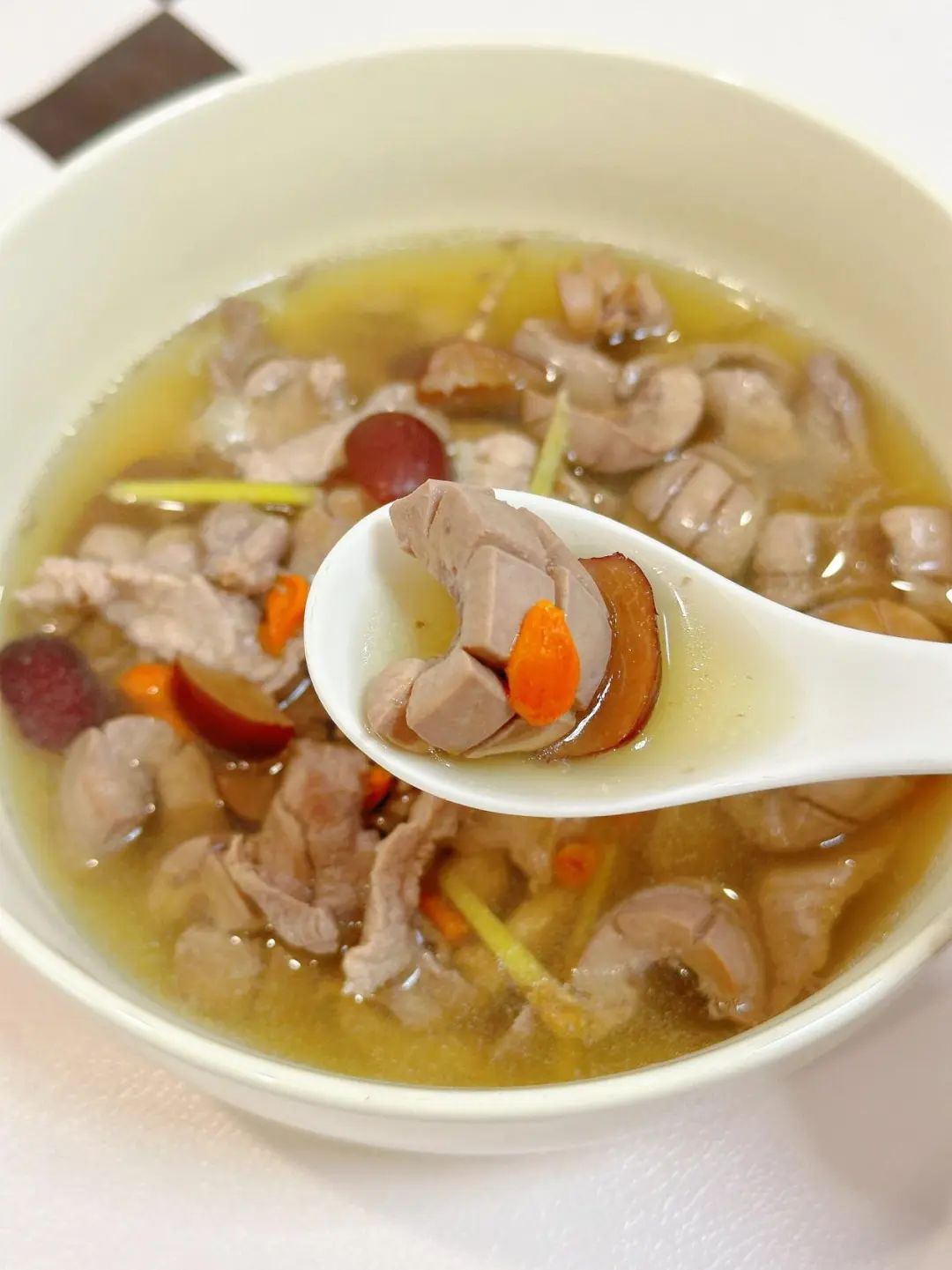 14岁能吃硒锌宝吗(锌硒宝能补硒吗)-硒宝网