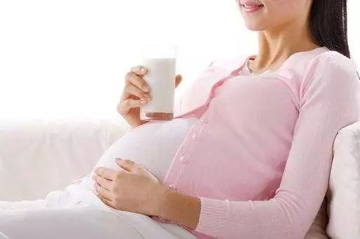 补钙吃什么最好最快(补钙吃奶粉好还是牛奶好)-硒宝网