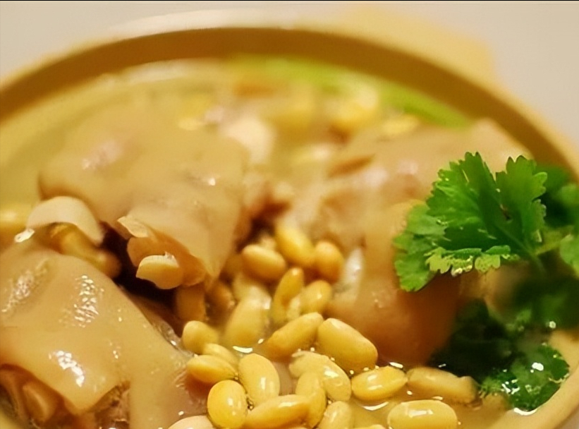 孕妇补钙一天多少毫克（孕妇补钙一天吃多少量）-硒宝网