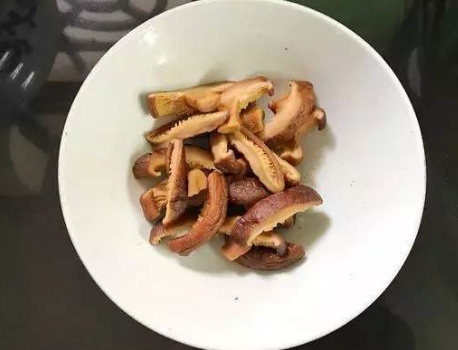 孩子补锌吃什么(孩子补锌是不是能变聪明)-硒宝网