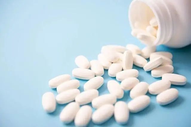 吃什么食物补钙效果最好(食物补钙好还是钙片补钙好)-硒宝网