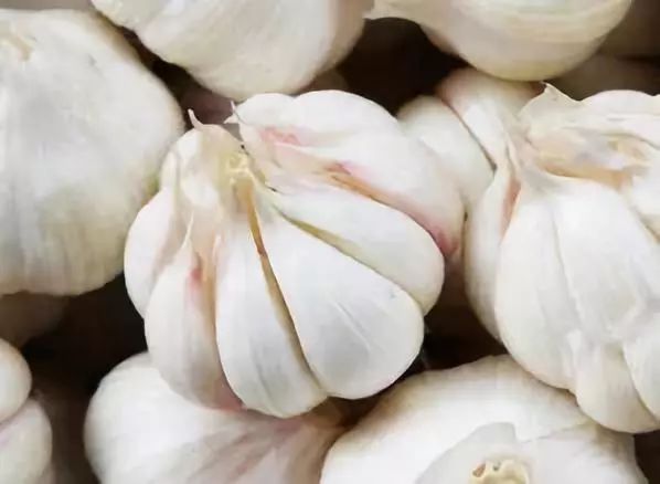 从食物中补硒会过量吗(摄入过多硒会引起什么)-硒宝网