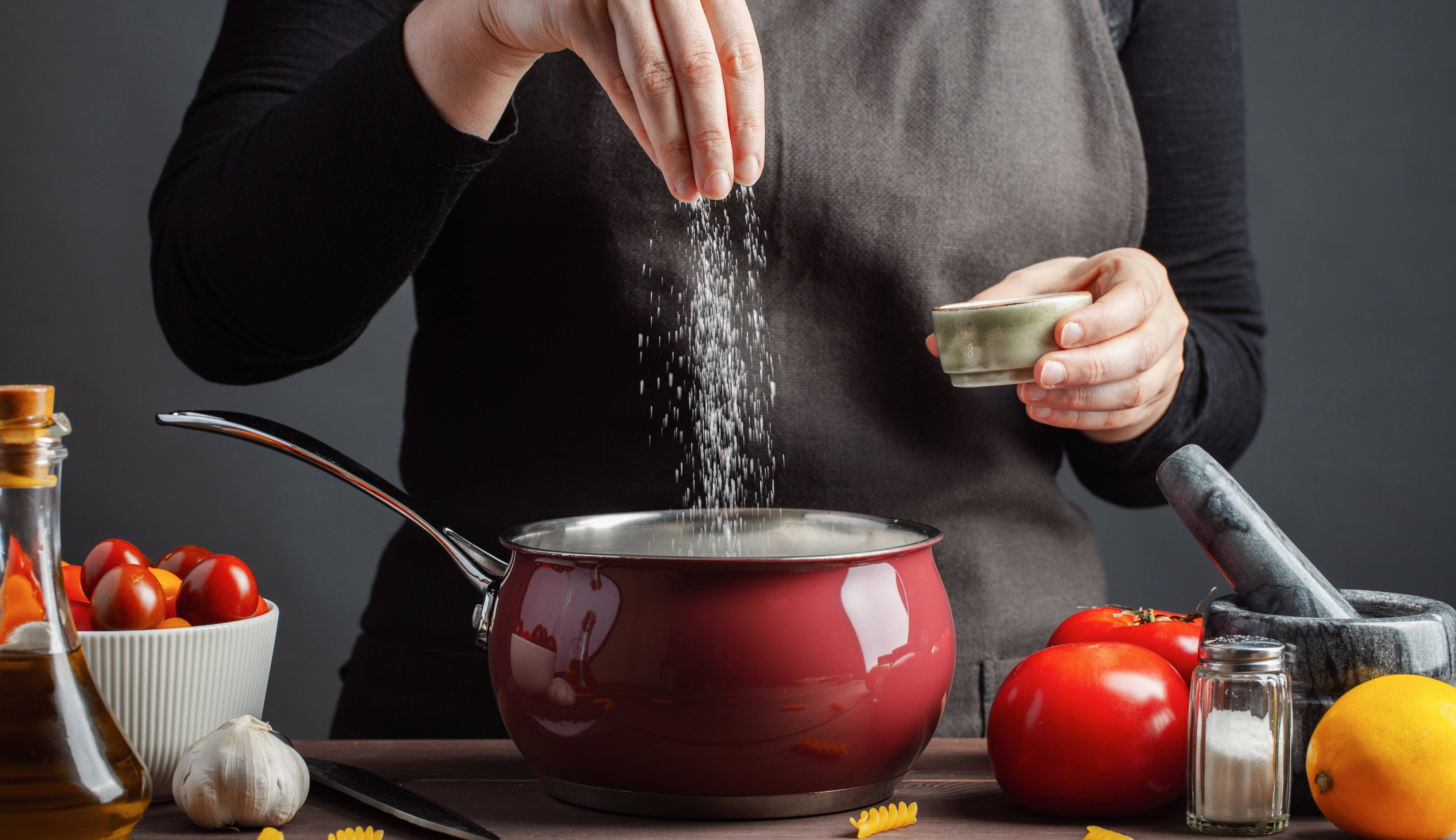 盐胶囊补钠口服用量（钠胶囊的副作用）-硒宝网