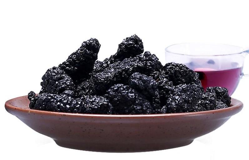 黑桑葚干泡水喝补硒吗(喝黑桑葚干水有什么好处)-硒宝网