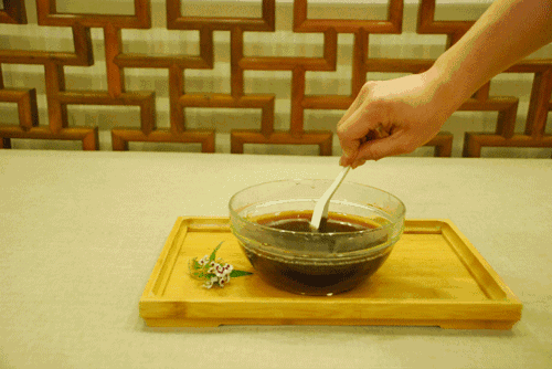 吃补硒的药可以喝茶吗(硒能与药物同服吗)-硒宝网