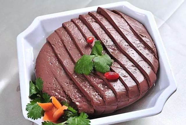 吃猪血补铁吗(吃猪血能治疗缺铁性贫血吗)-硒宝网