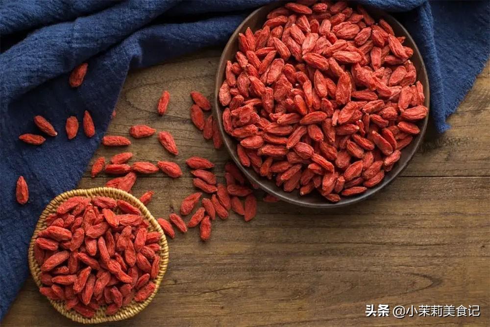 锌和硒每天补多少克好(每天锌硒摄入量)-硒宝网