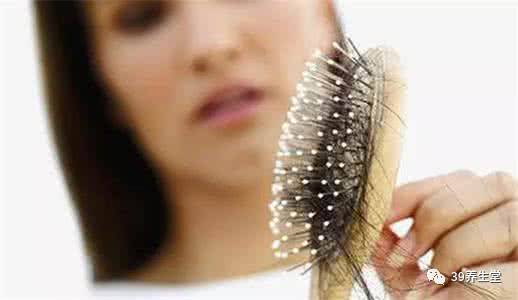 补硒掉头发严重吗女性(补硒对脱发有效果吗)-硒宝网