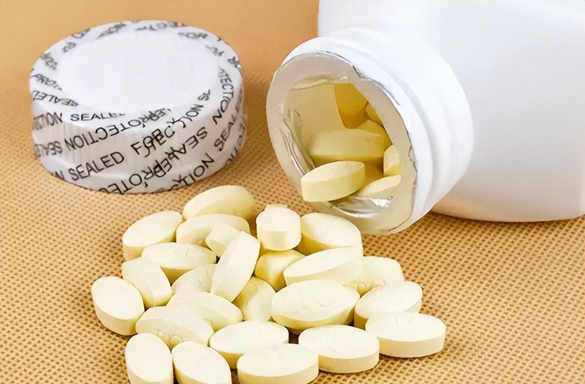 成年女性补钙吃什么钙片好(成年补钙女性吃钙片好不好)-硒宝网