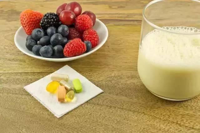 孕妇每天补钙多少mg(孕妇每天补钙)-硒宝网