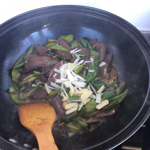 猪血可以补铁吗(猪血能补铁)-硒宝网