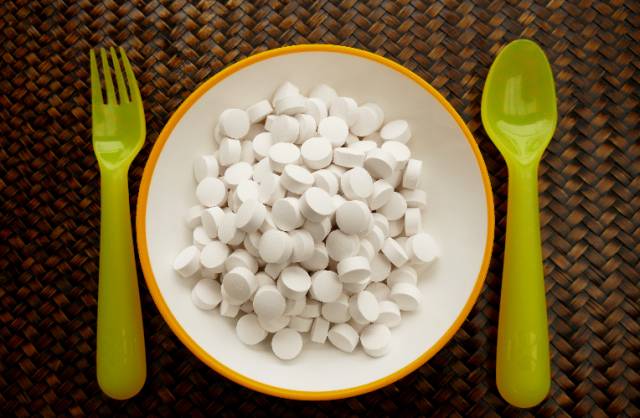 宝宝多久可以补钙(宝宝补钙可不可以冲到奶粉中)-硒宝网